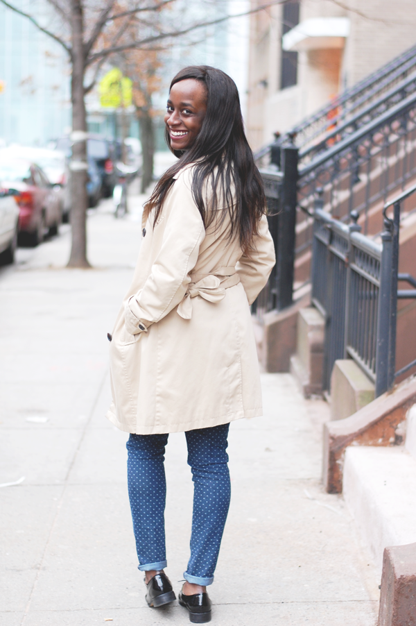 casual outfit with oxfords, how to wear oxfords, weekend outfit, oxfords style, trench coat