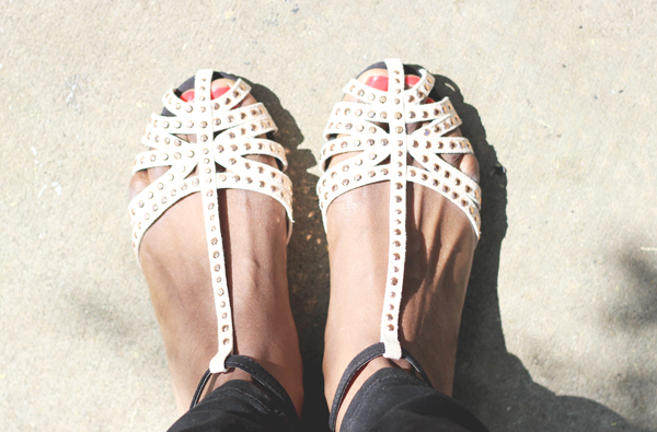 strappy flats, closed strapped flats, studded flats, studded strappy flats, aeropostale flats