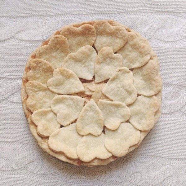 apple pie, fancy pie crust, special pie crust, fall pie, apple pie, decorated crust, simple apple pie
