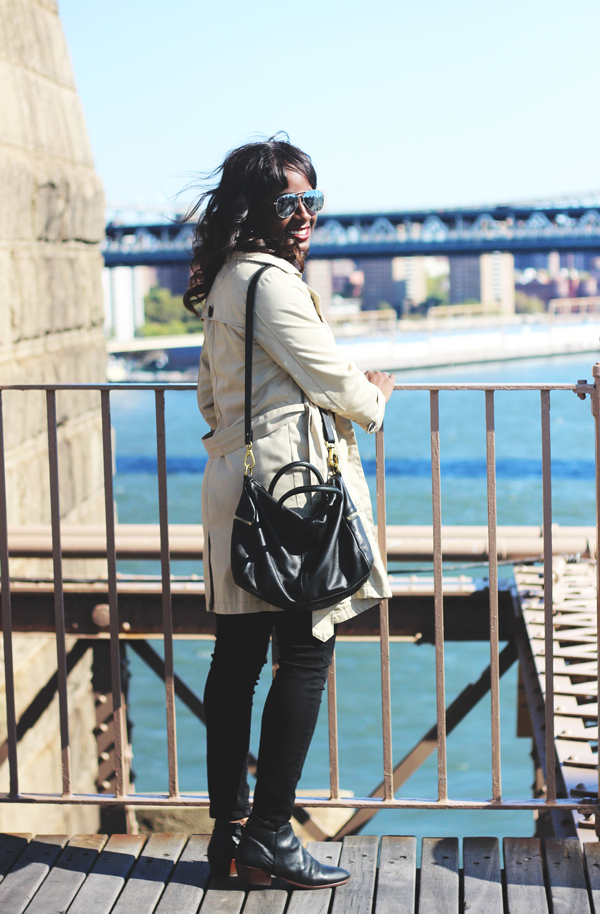trench coat, all black outfit, brooklyn bridge outfits, sightseeing outfit, black ankle boots, sam edelman petty boots