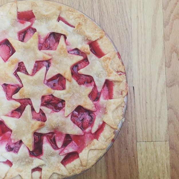 fourth of july weekend, fourth of july, 4th of july recipe, patriotic pie, creative pie crusts