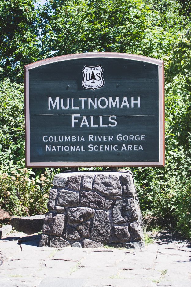 multnomah falls oregon, oregon,  oregon activities,  oregon waterfalls, oregon road trip